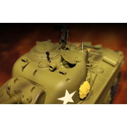 Czołg zdalnie sterowany ASG/IR/dźwięk/dym 1:16 U.S.Medium Tank M4A3 Sherman RTR 2.4Ghz - Heng Long 3898-1U